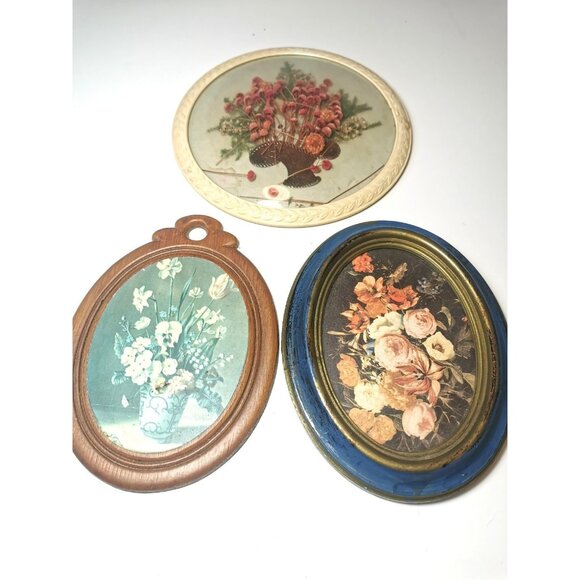 Wall hangings Three Vintage to older Vintage Botanical - Picture 10 of 10